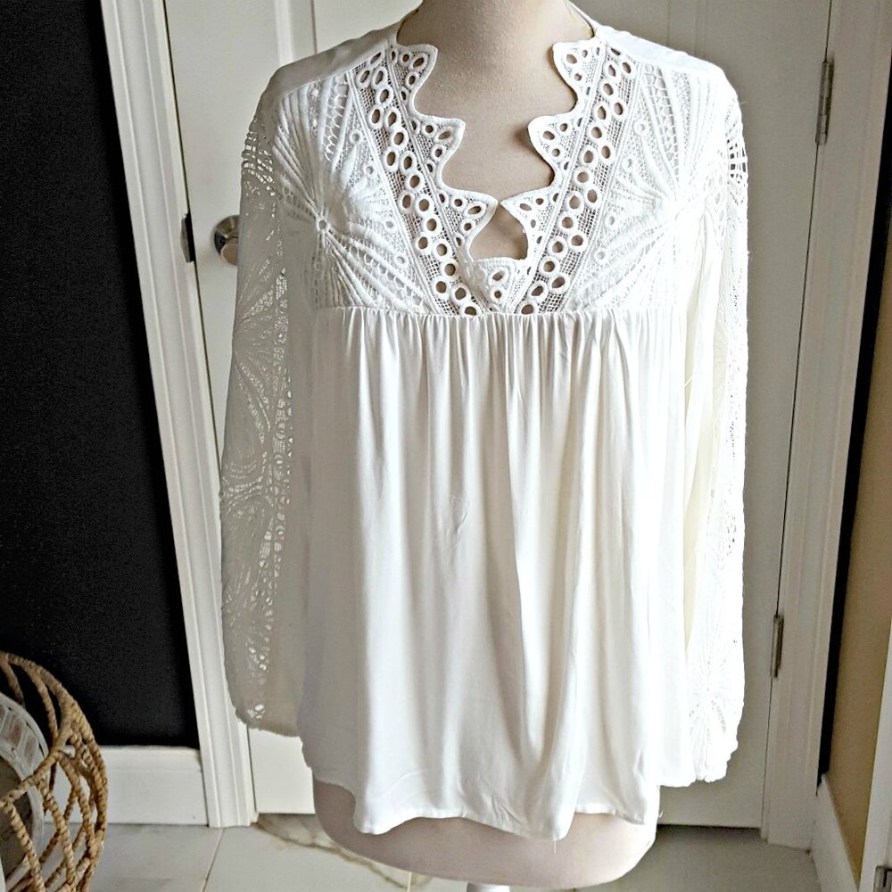 ANTHRO'S CACTUS + PEARL Lace EMBELLISHED BLOUSE